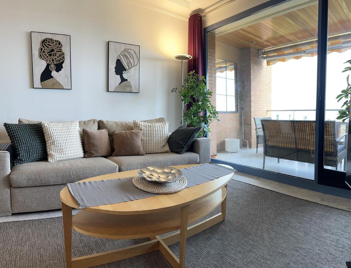 Lets Holidays Apartment Sea Views In Barcelona Exterior photo