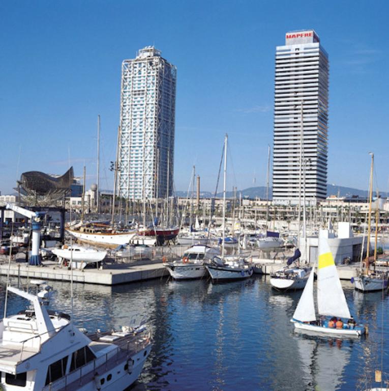 Lets Holidays Apartment Sea Views In Barcelona Room photo